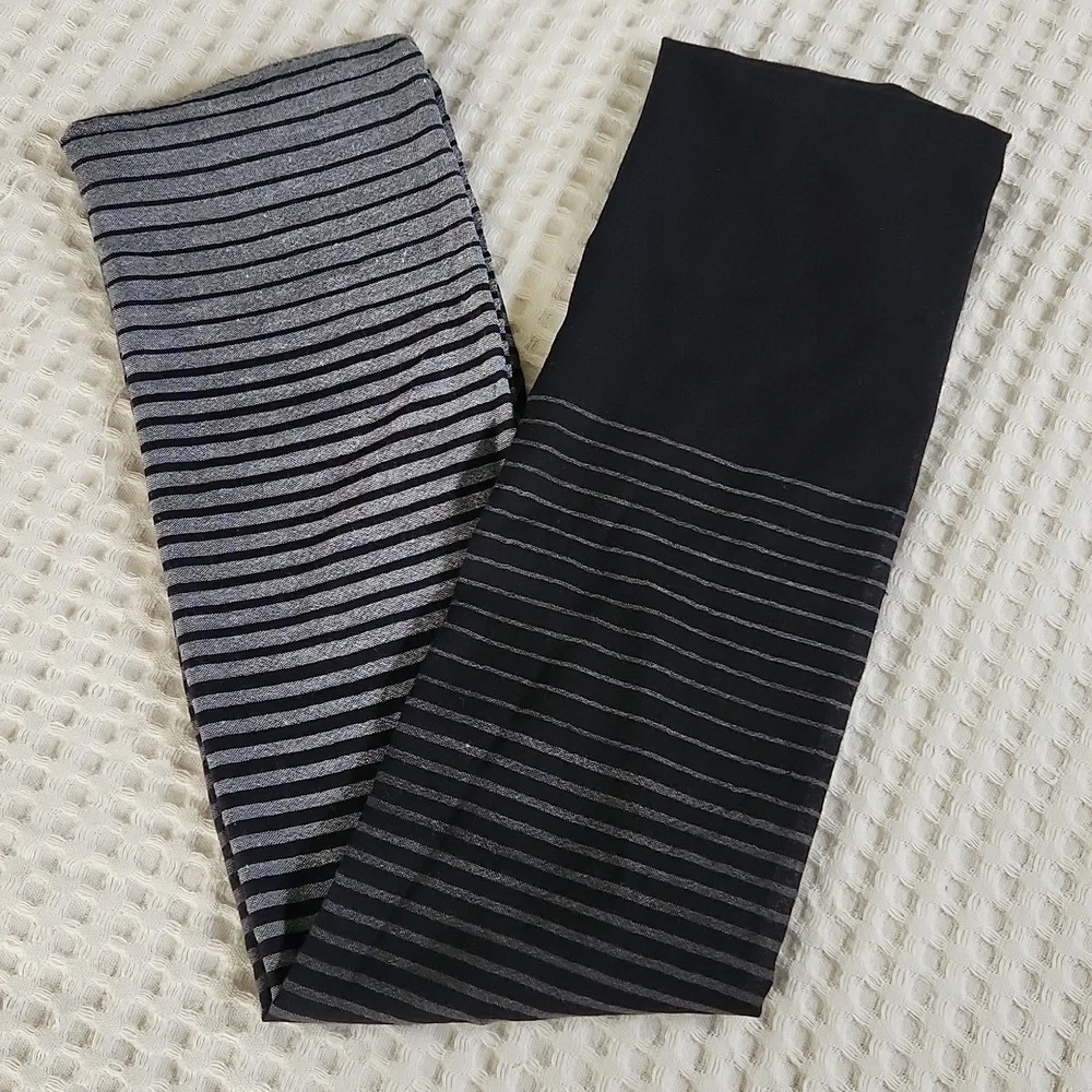 Ombre striped scarf Winter Fall Cozy contemporary Boys Mens Minimalist